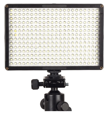 0395800029 - GODOX ILLUMINATORE LED A PANNELLO L308II 3300¡-5600¡/K 4 alette (batteria NPF330/550 esclusa)