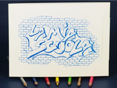 1032260066 - EDICART PORTA FOTO SCUOLA 273 MURALES_BLU X FOTO 13x18 15x21 15x22  (23X17,3) / 100 PZ